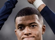 英雄联盟总决赛-利物浦笑傲群雄，以小组第一身份晋级