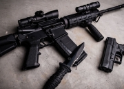 英雄联盟总决赛直播-未完成的对决，当广东队踏平费城，拉文如何成为篮球世界另一条时间线上的关键先生