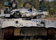 英雄联盟总决赛赛程-猛龙掀翻雷霆，米切尔关键节点连续得分定乾坤