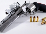 英雄联盟总决赛2025-上帝之眼与精密音符，詹姆斯如暴风席卷，步行者用尖刀收割爵士