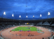 英雄联盟总决赛直播-战略突围，76人如何在排名争夺战中瓦解黄蜂防线？