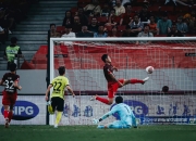 LOL赛事-热刺队在比赛中令人印象深刻，展现出强大实力