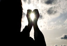 内马尔点燃！圣殿狂欢夜诠释足球信仰