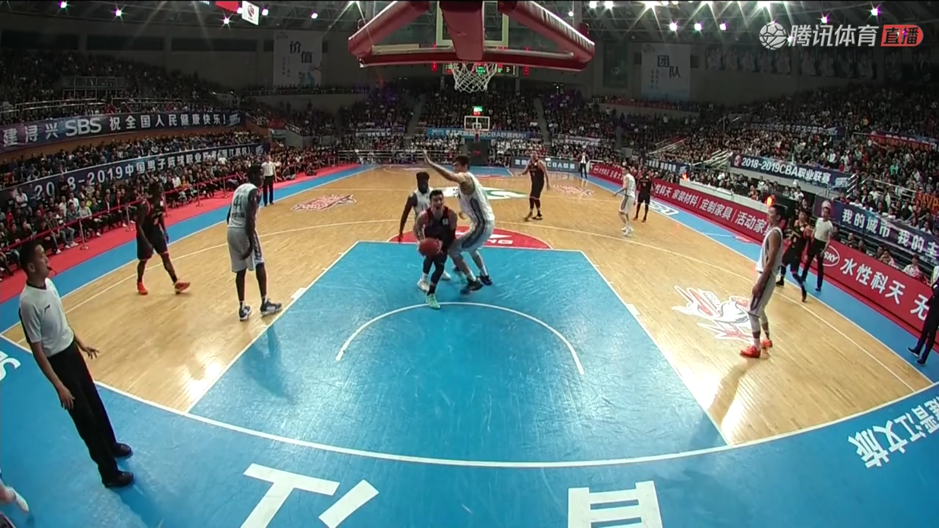 福建男篮击败黑龙江,晋级淘汰赛 福建男篮击败黑龙江,晋级淘汰赛