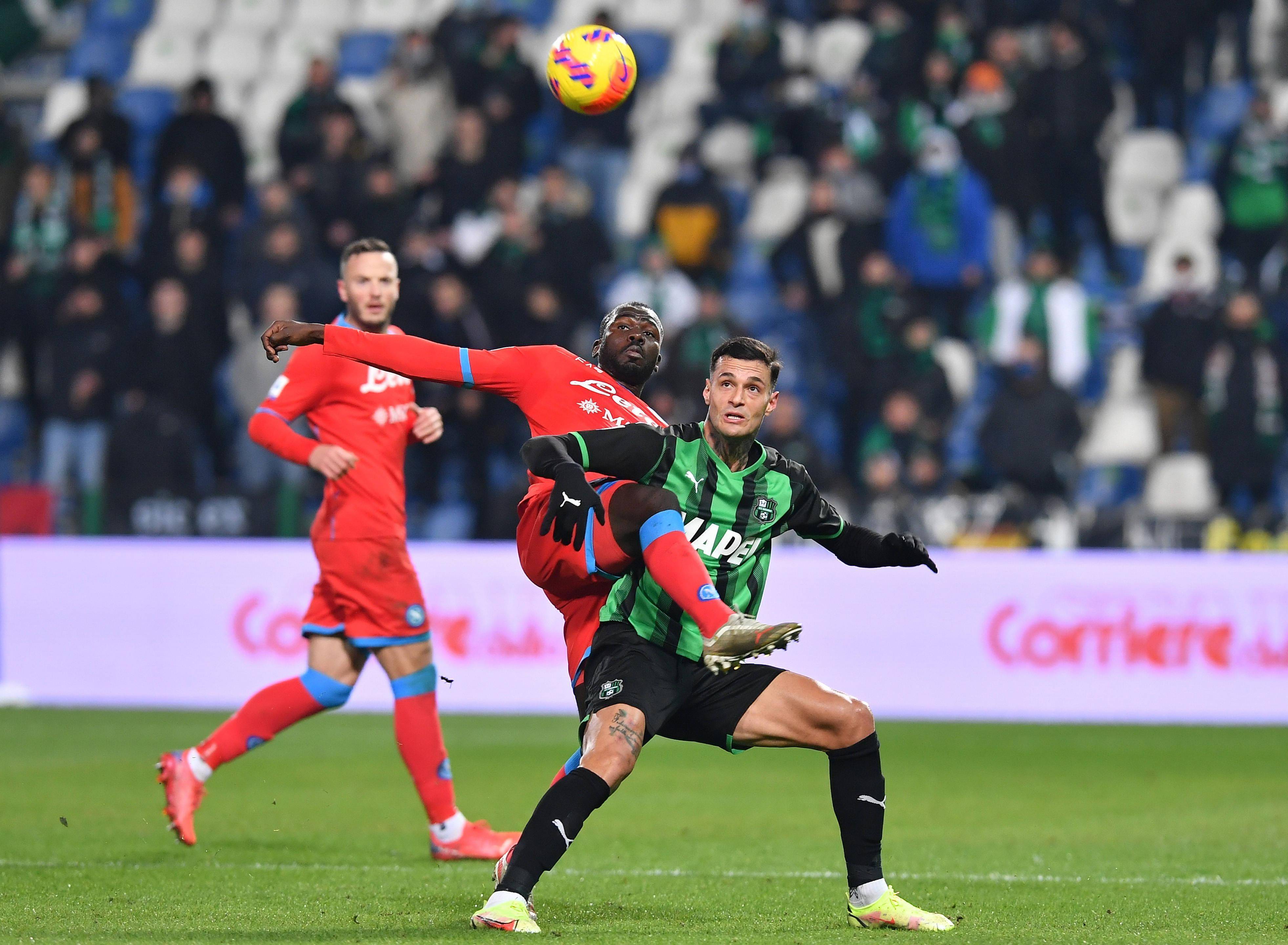 足球比赛中球员们的不凡表现 足球比赛中球员们的不凡表现