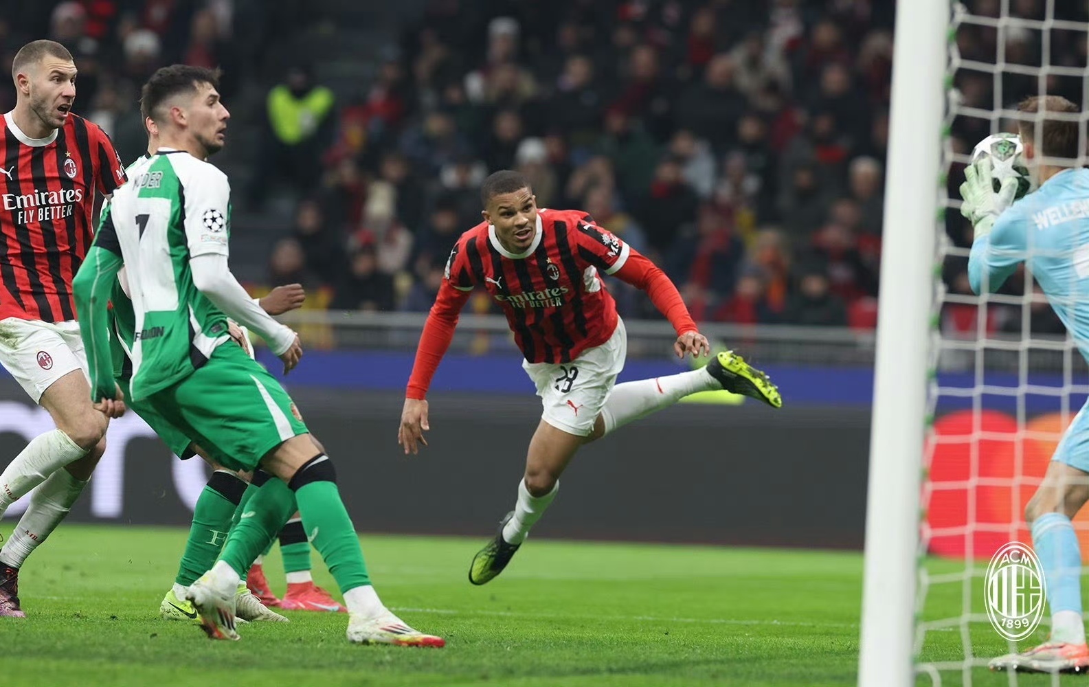 意甲球员关键时刻奋起,高远射门爆炸远角得分的简单介绍 意甲球员关键时刻奋起,高远射门爆炸远角得分的简单介绍