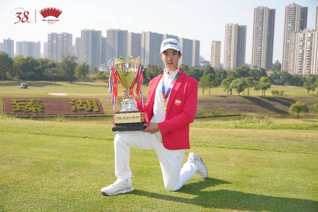 包含世界赛舞台,高尔夫代表国家出征荣耀的词条 包含世界赛舞台,高尔夫代表国家出征荣耀的词条