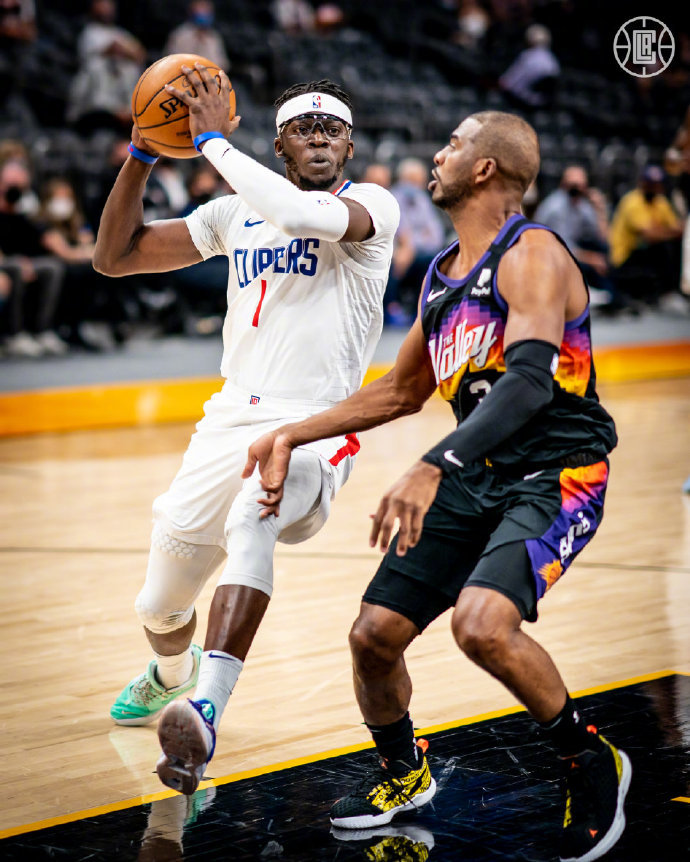 广州队翻盘浙江队,保罗点燃赛场 广州队翻盘浙江队,保罗点燃赛场